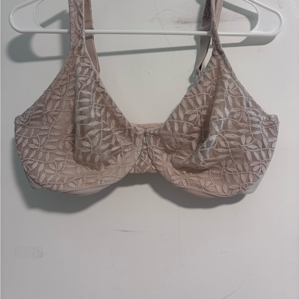 Olga Tan/Beige Sheer Leaves Lace Overlay Minimizer Bra Sz 40DD